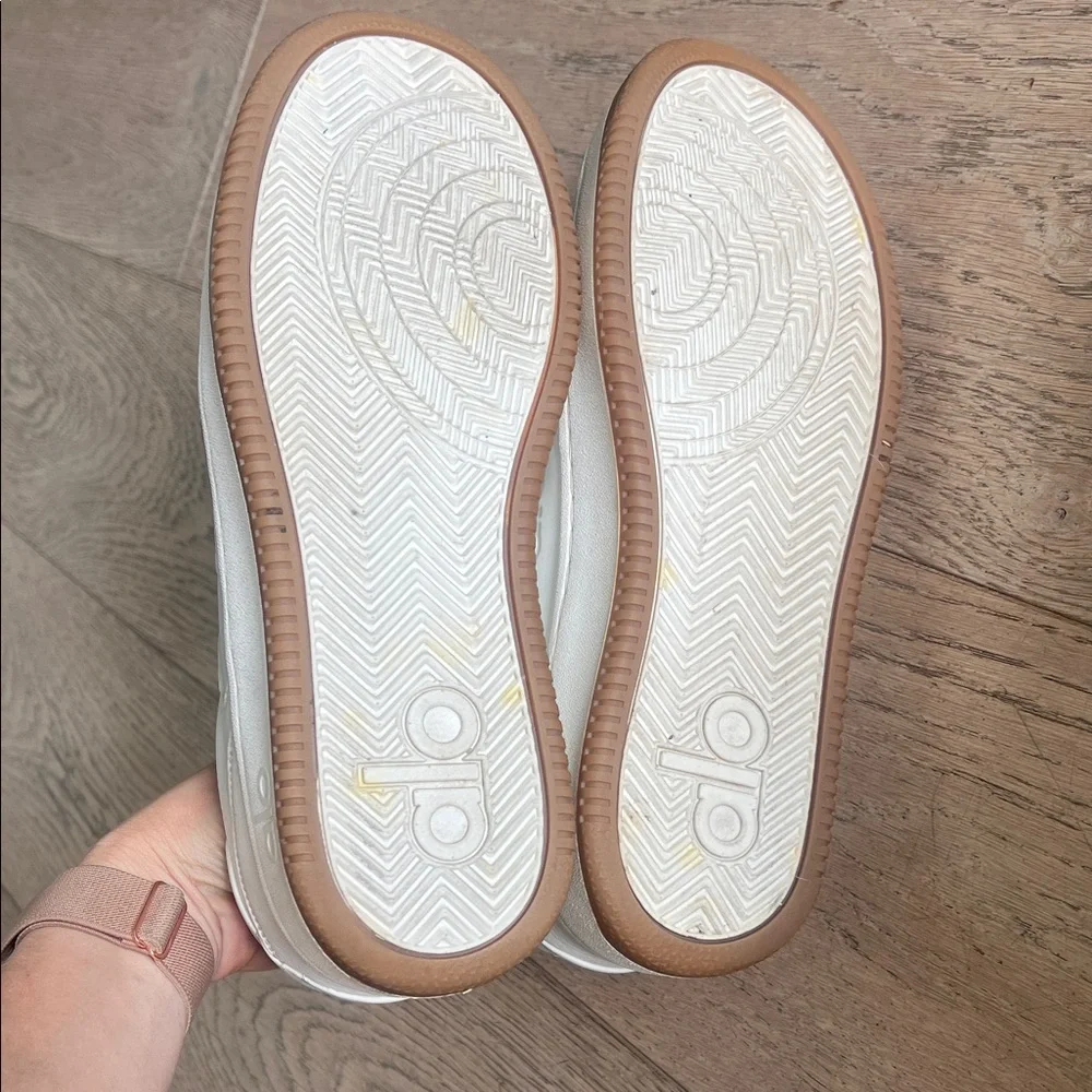 ALO Yoga White Sneakers - Picture 7 of 7